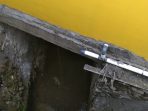 Bangunan rumah diatas sungai di wilayah karangtengah Cibadak