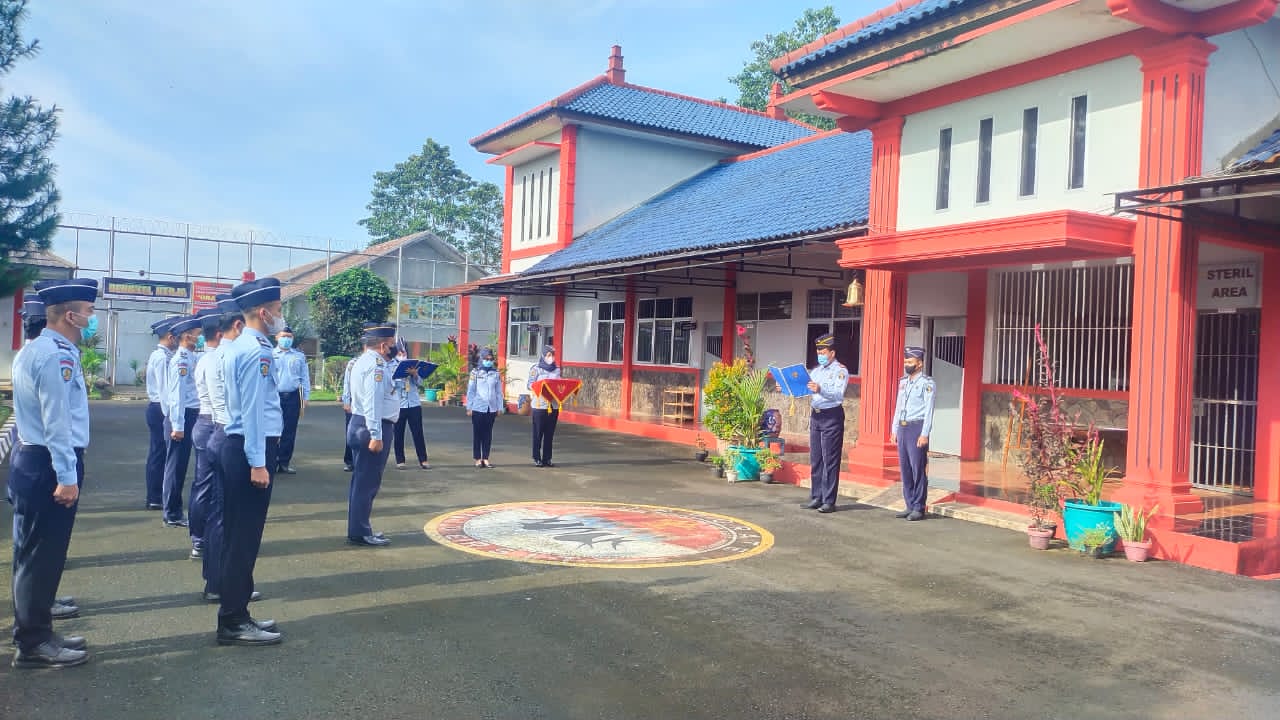 Apel Penghargaan Pegawai Terbaik Bulan Februari 2022
