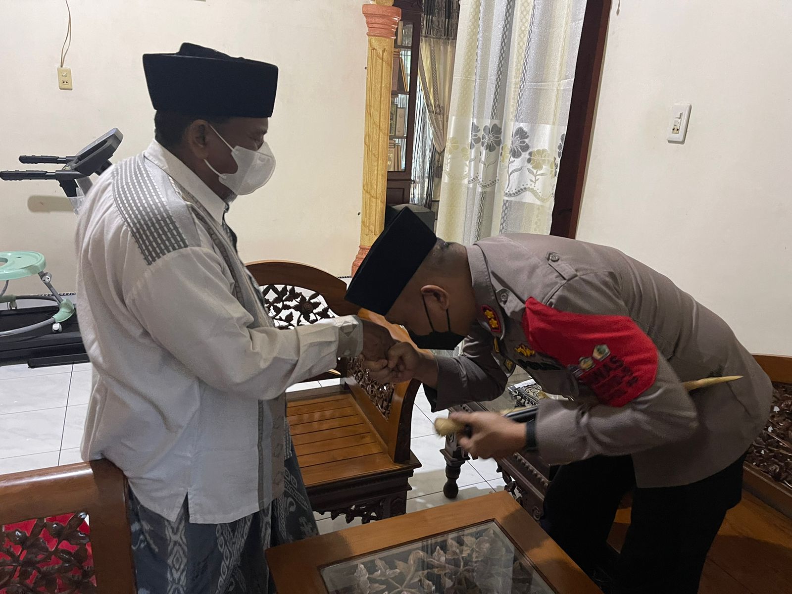 Kunjungan Kapolres Lhokseumawe ke Tokoh ulama kharismatik Aceh