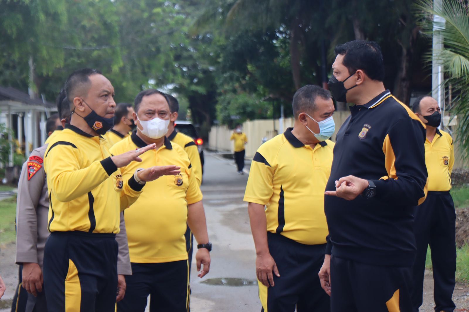 Kapolda Aceh saat giat pagi di lingkungan mapolda Aceh