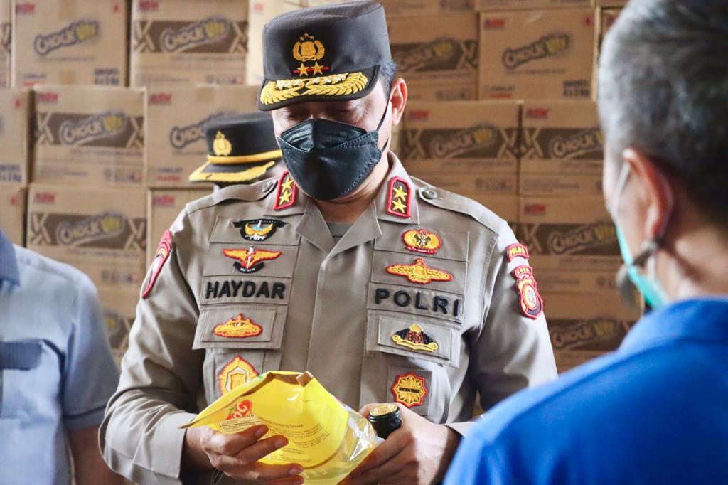 Kapolda Aceh pantau ketersediaan minyak goreng