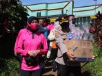 Kapolres Sukabumi beserta bhayangkari dan jajaran berikan bantuan langsung