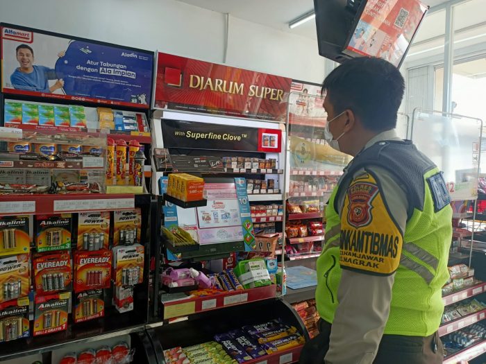 Kapolsek Nagrak saat lakukan monitoring langsung