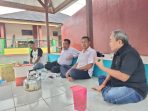 Pertemuan warga dan Partan