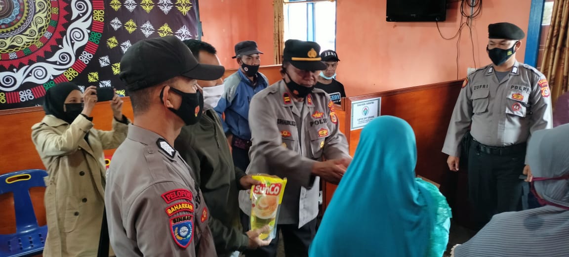 Polres Aceh Tengah gelar vaksinasi berhadiah minyak goreng
