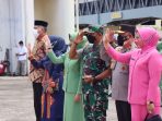 Wakapolda, Pangdam dan Forkopimda Aceh mengantar KSAD ke Bandara