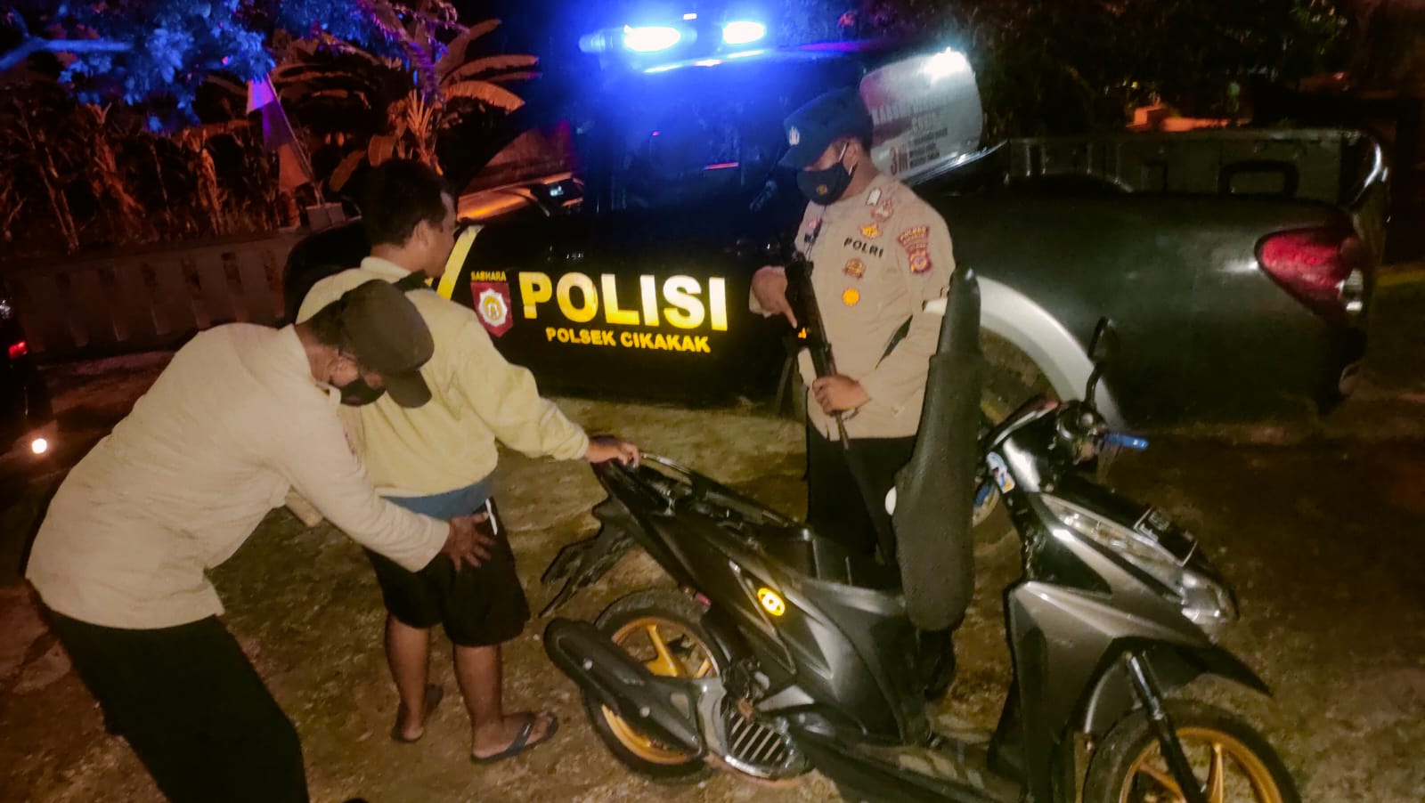 Razia sajam dan miras Polsek Cikakak
