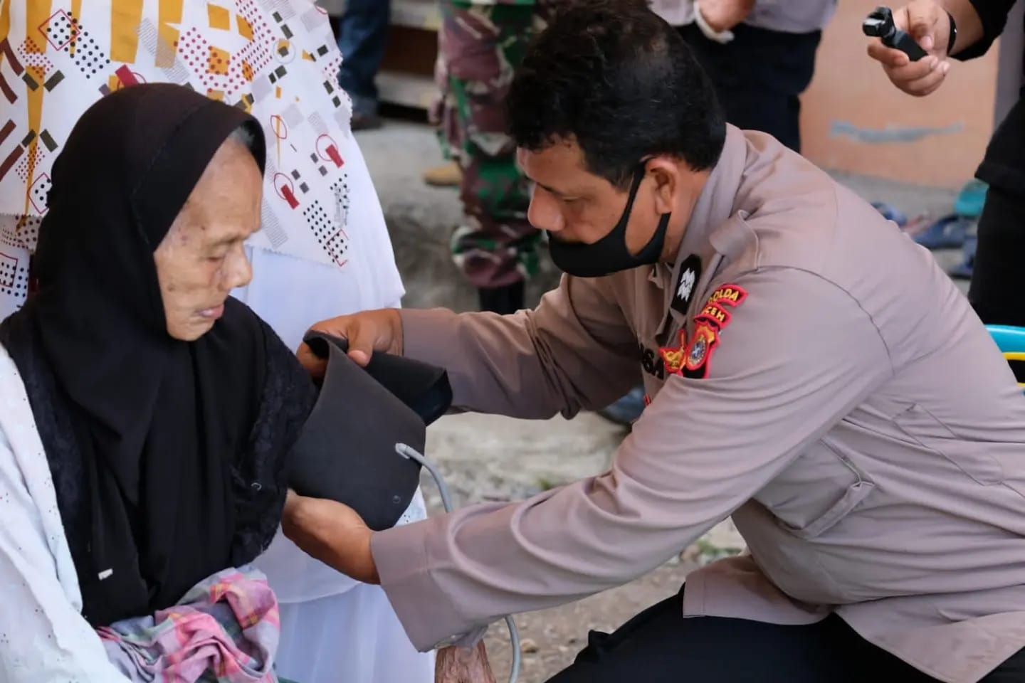 Suasana Vaksinasi lansia di Mapolda Aceh